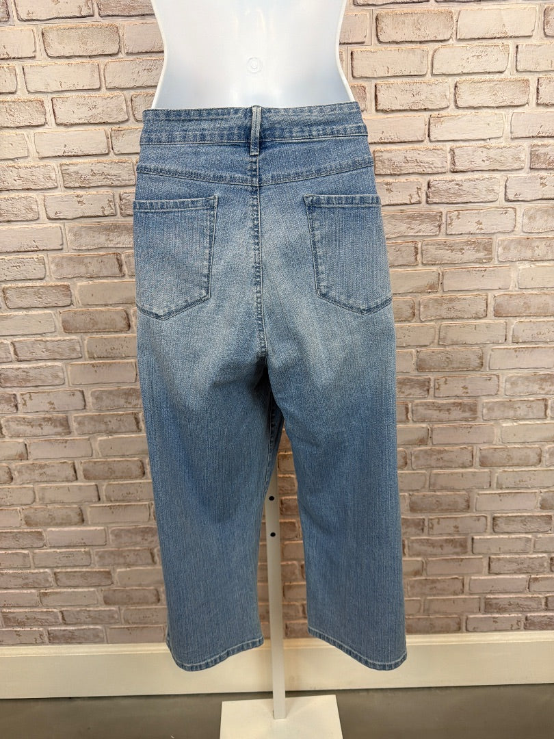 Gloria Vanderbilt Jordyn Capris, Denim, 12, Used - Excellent