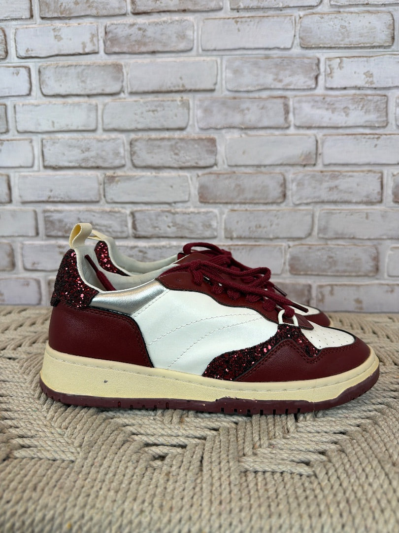 Mi.im Sneakers, Maroon/white, 7, Like New