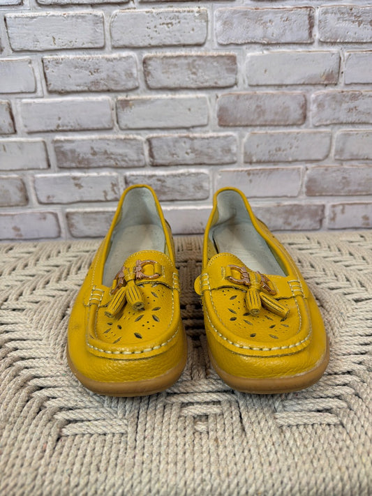 Various Loafer Flats, Yellow, 44, Used - Excellent