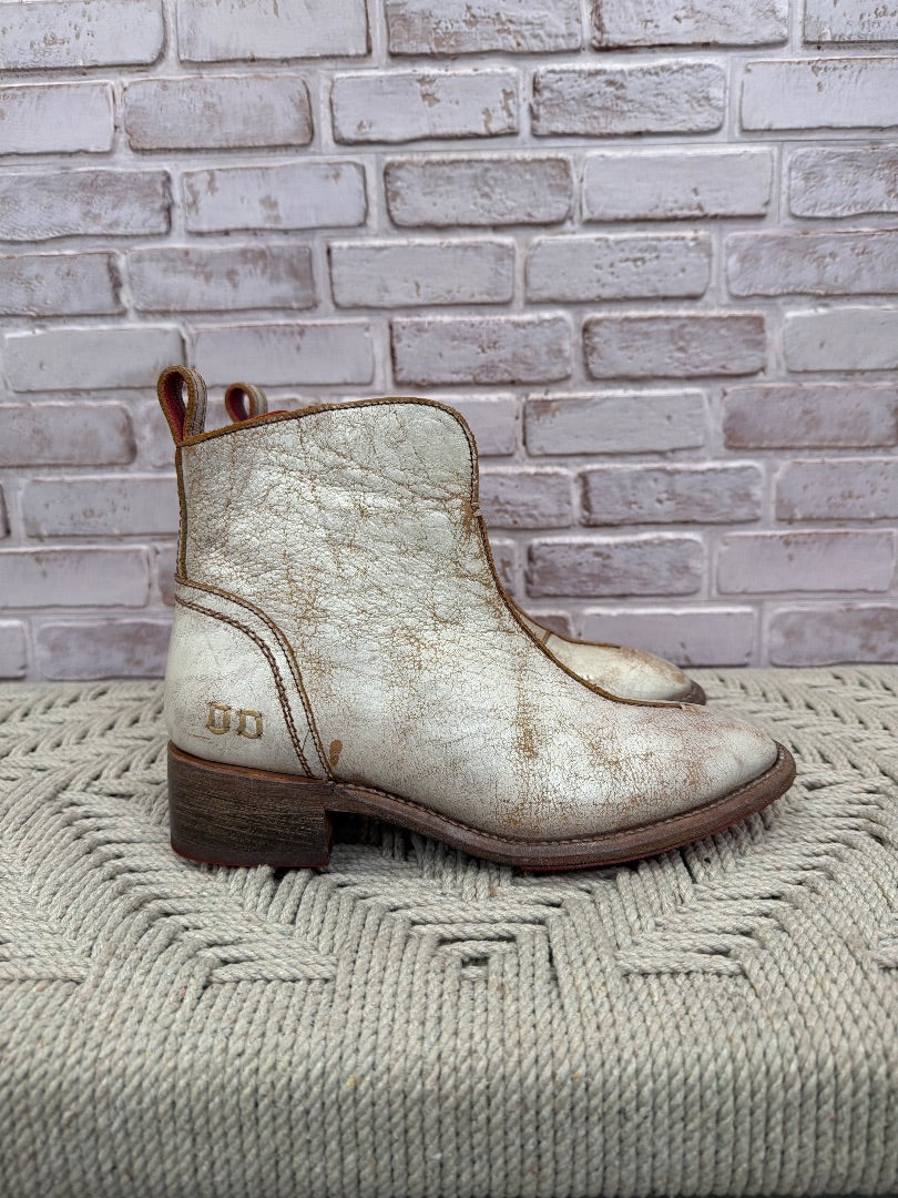 Bed Stu Tabitha Booties, white/tan, 7, Like New