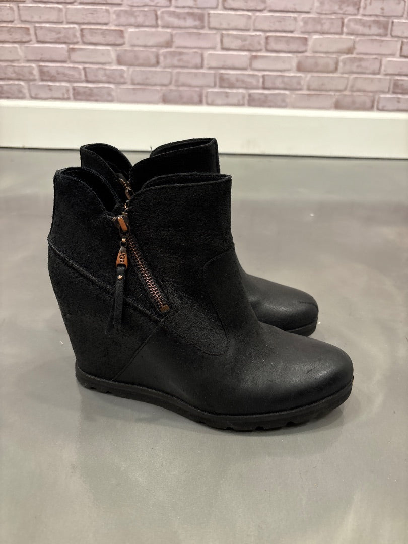Ugg Australia Booties, Black, 10, Used - Good