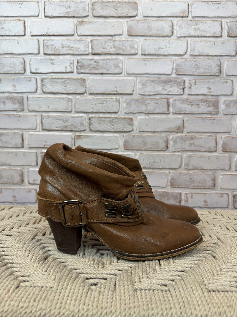 Zara Booties, Brown, 38, Used - Excellent