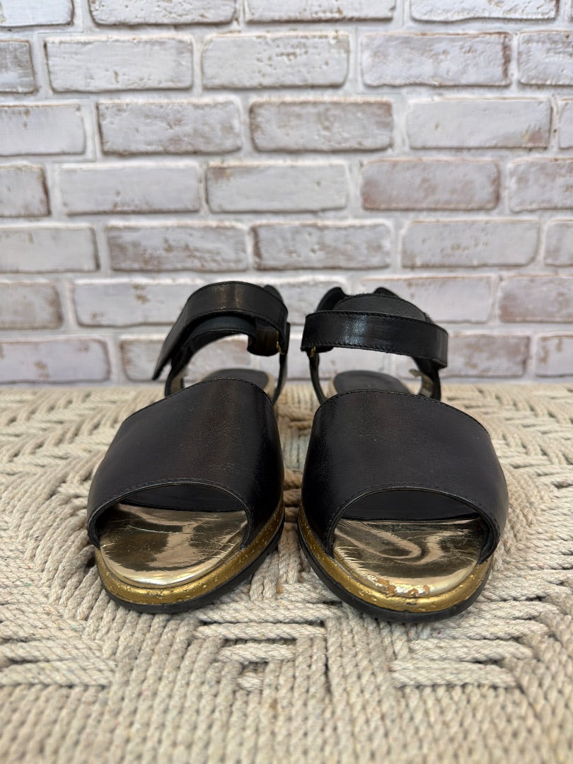 Saydo Sandals, Black/gold, 39, Used - Good