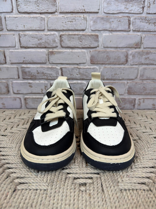 Mi.im Sneakers, White/black, 7.5, Like New