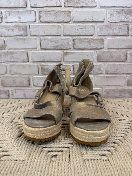 Eileen Fisher Wedges, Taupe/gold, 5.5, Brand New