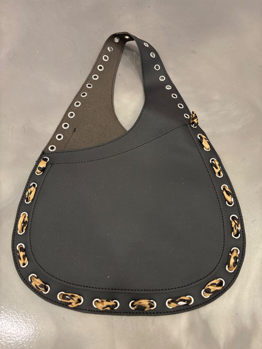Various Pouch, Black/leopard, One Size, Used - Good