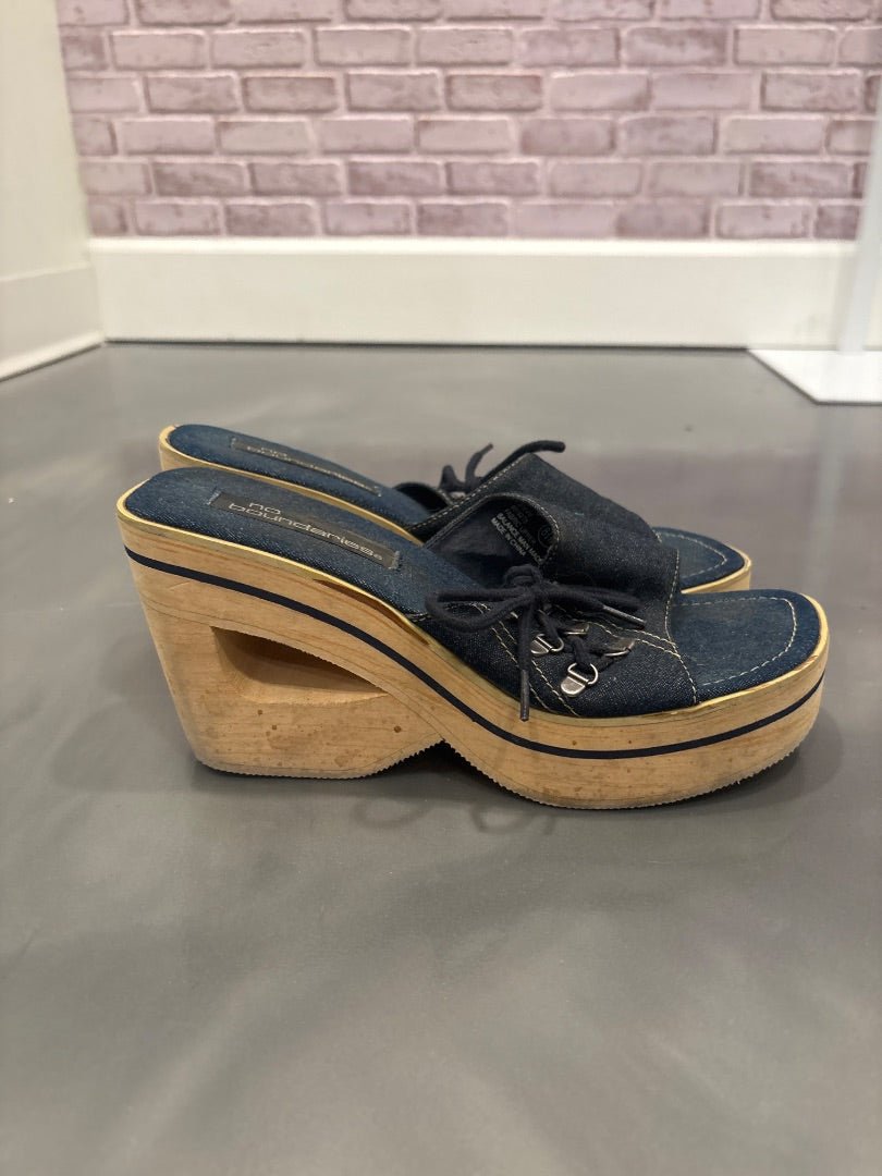 No boundaries Platform Heels, Denim/wood, 8.5, Used - Good - Chill Boutique Consignment