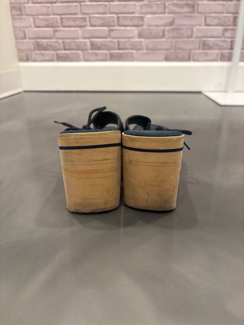 No boundaries Platform Heels, Denim/wood, 8.5, Used - Good - Chill Boutique Consignment