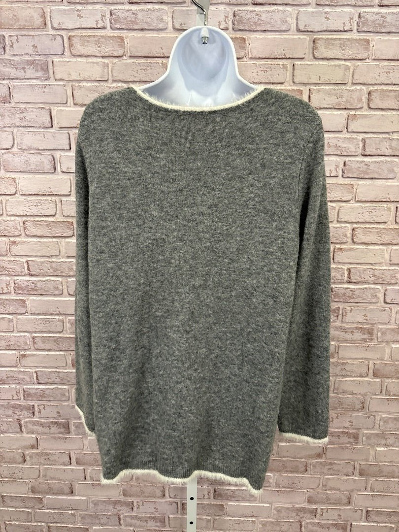 Picadilly Sweater, Grey/white, Medium, Used - Good - Chill Boutique Consignment